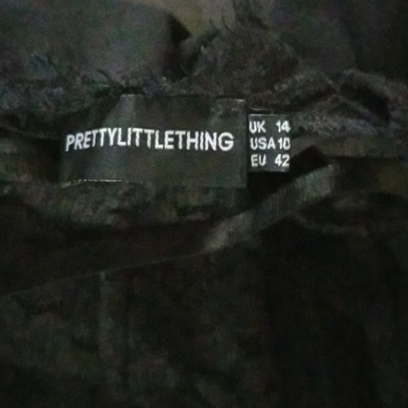 Prettylittlethings blk strappy lace jumpsuit - Picture 7 of 7